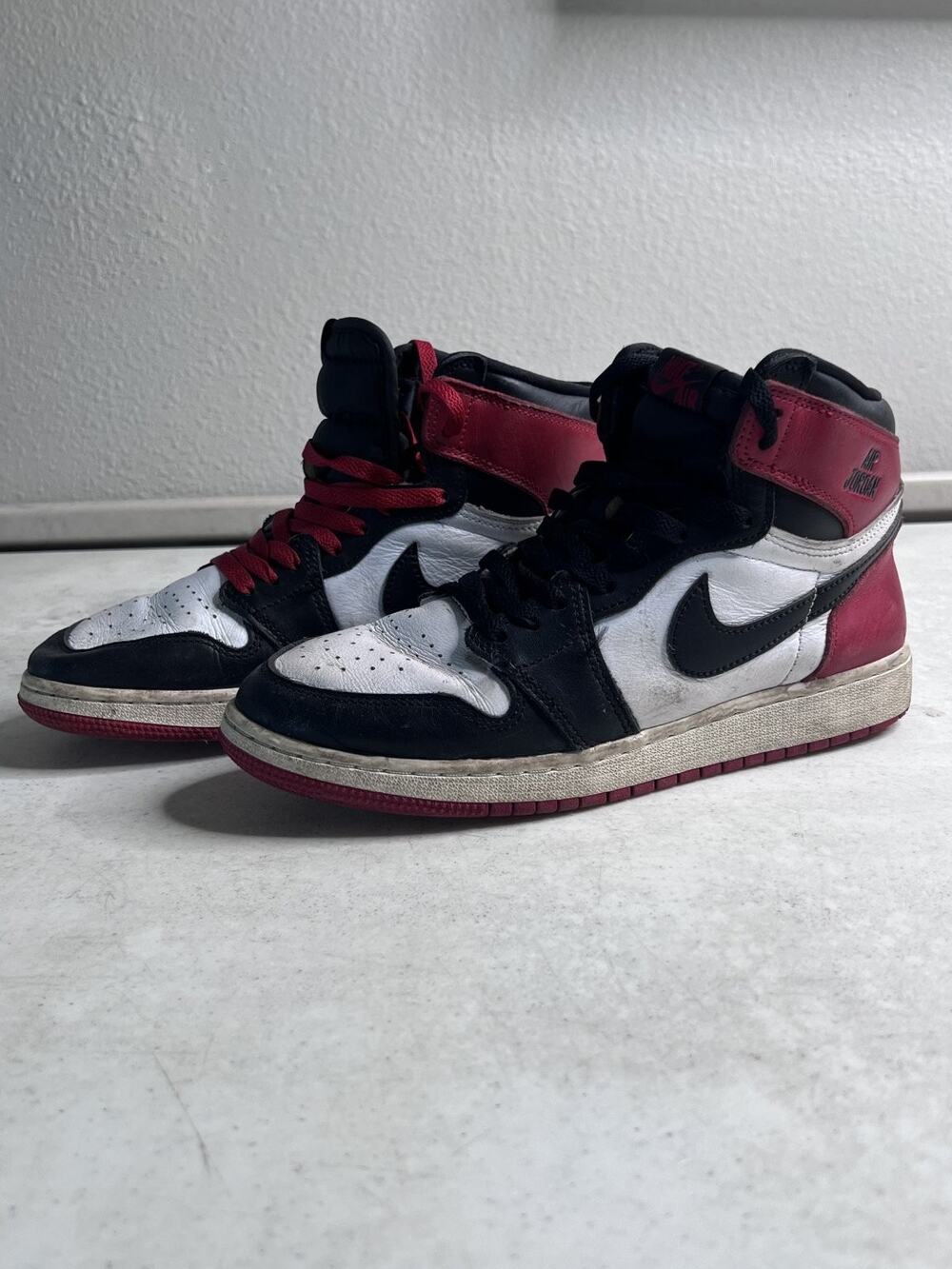 Nike Air Jordan 1 Retro High OG "Heritage" Men's 7Y Black Red White